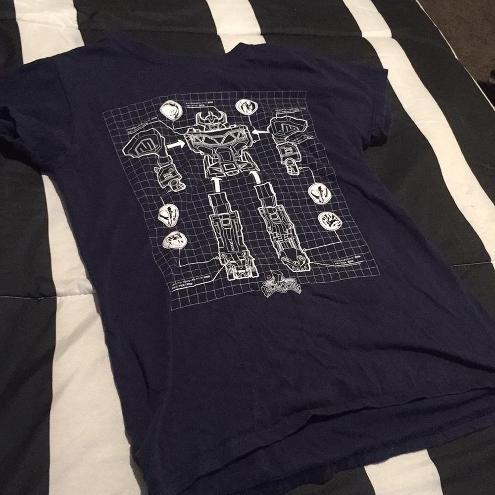 Loot crate power ranger tee shirt